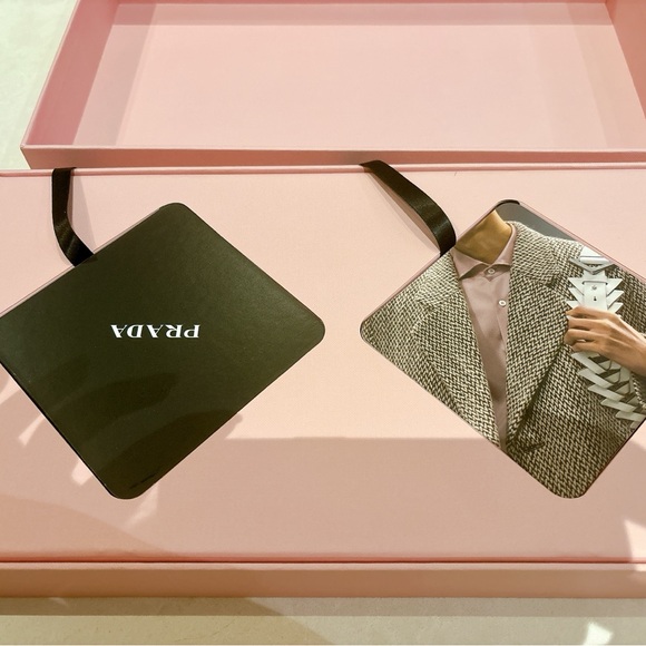 Prada vip gift coasters/ memory card game - Picture 2 of 4